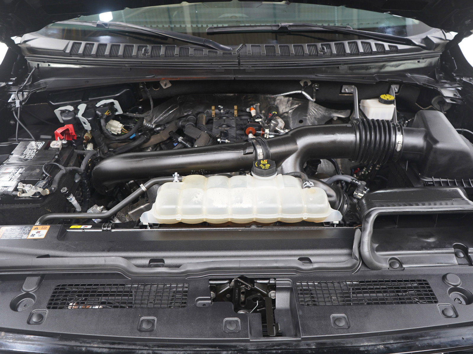 Used 2023 Ford Expedition Max Limited image 32