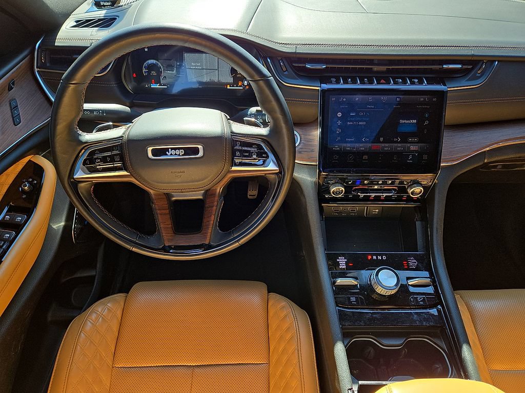 Used 2023 Jeep Grand Cherokee L Summit w/ Advanced Protech Group IV AWD/4WD image 14