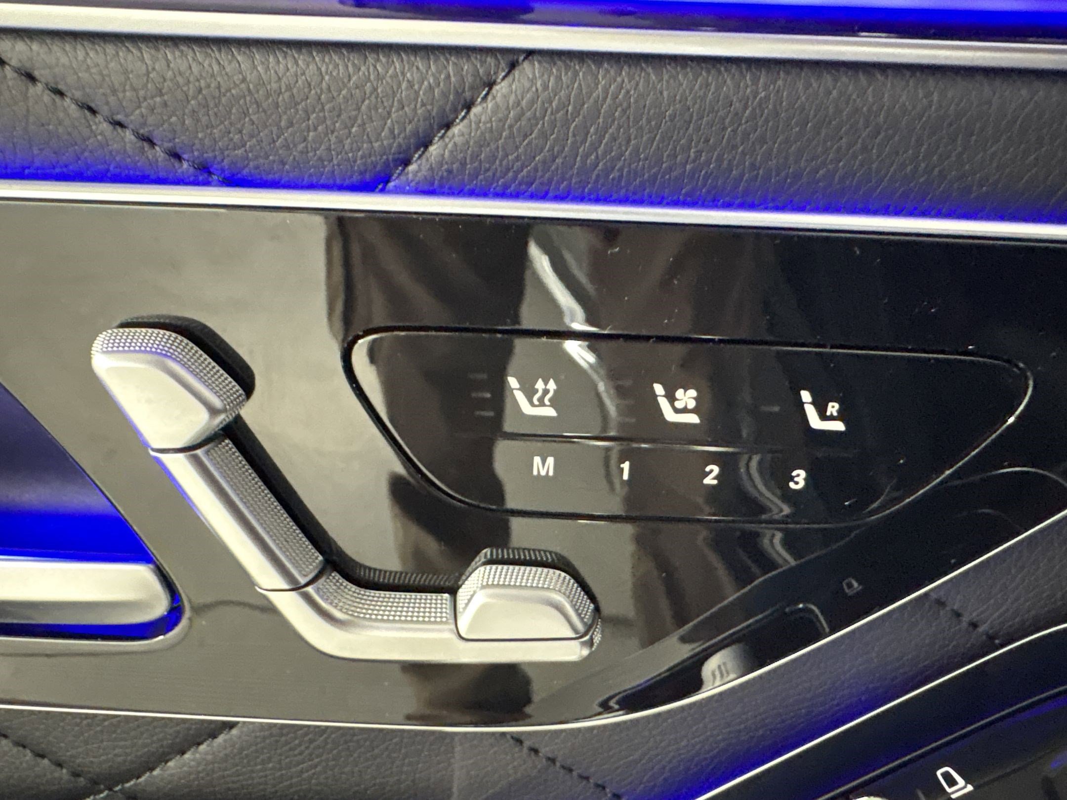 Used 2024 Mercedes-Benz S 580e 4MATIC Sedan image 21