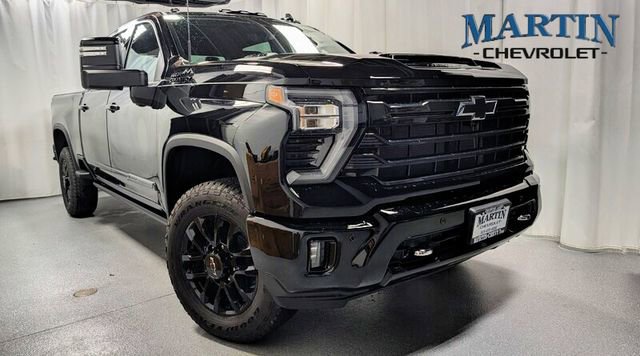 New 2026 Chevrolet Silverado 3500 High Country w/ Midnight Edition AWD/4WD image 1