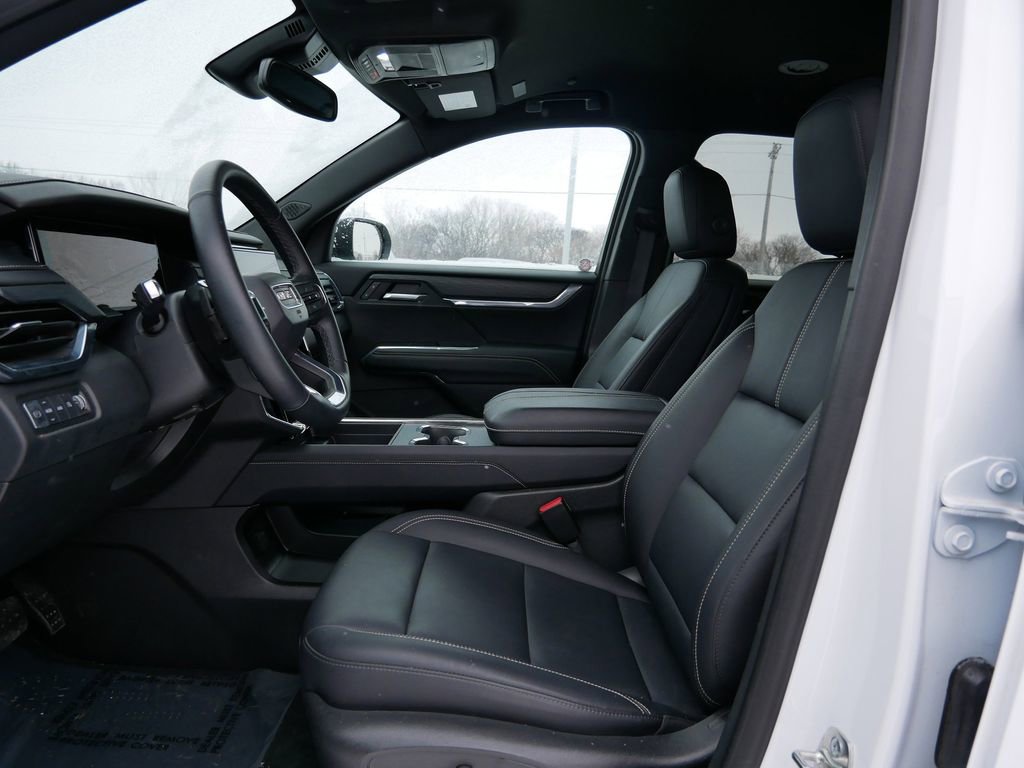 Used 2025 GMC Acadia Elevation w/ Elevation Premium Package image 10