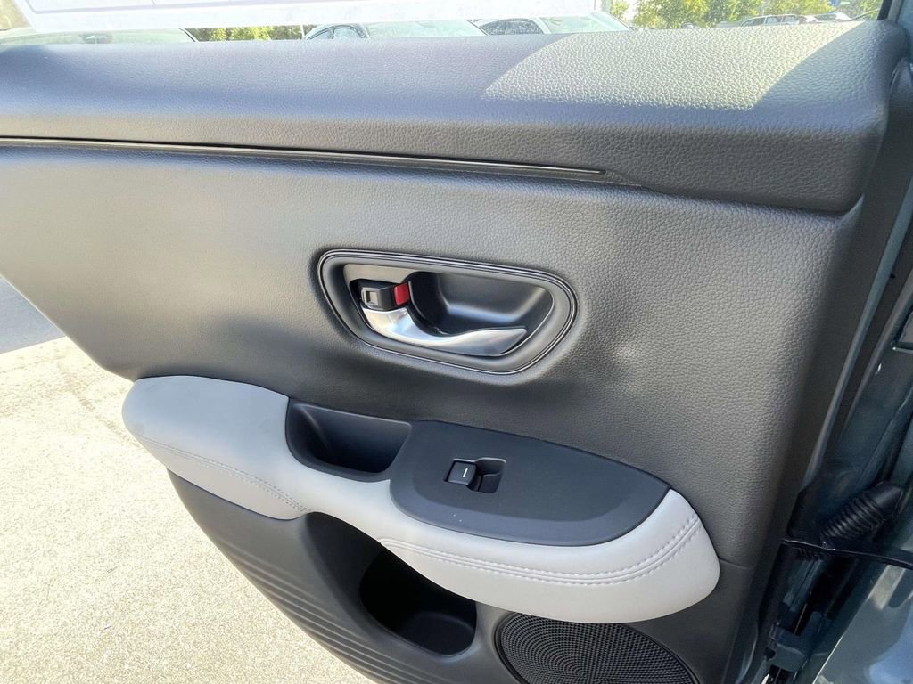 Used 2026 Honda HR-V LX image 16