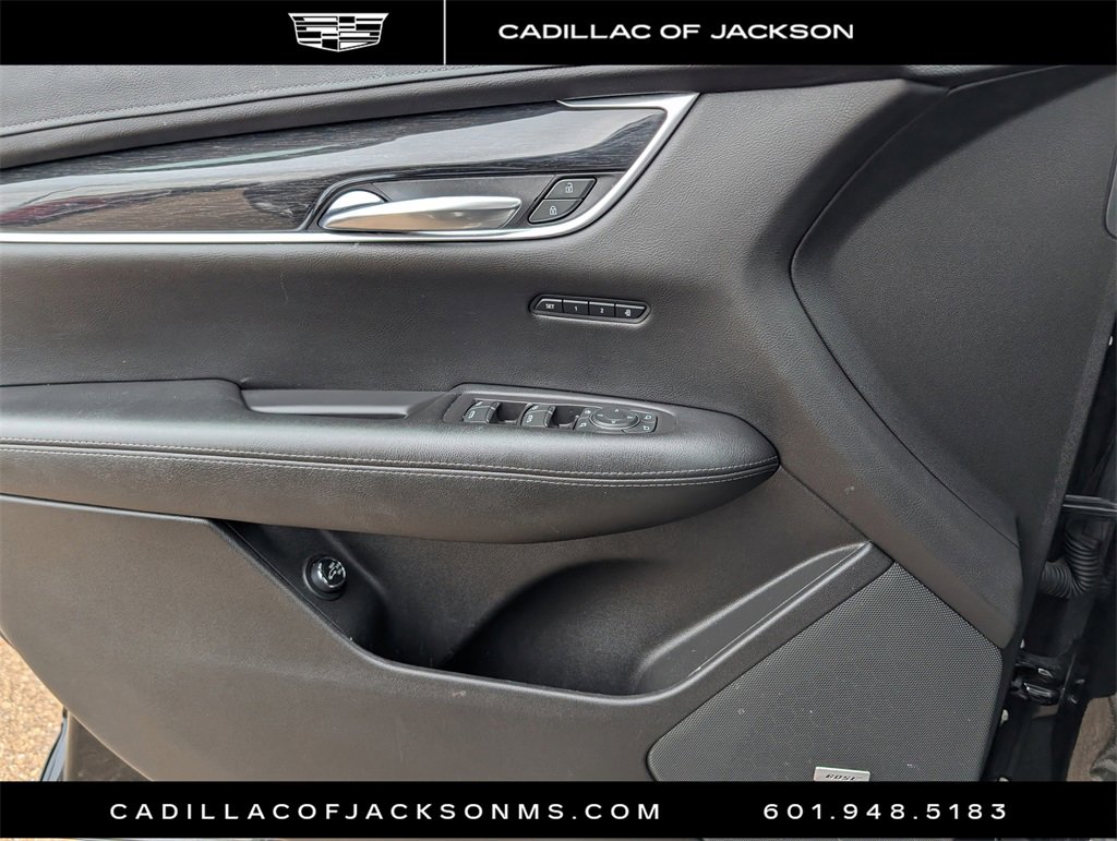 Used 2020 Cadillac XT5 Premium Luxury w/ LPO, Floor Liner Package image 19