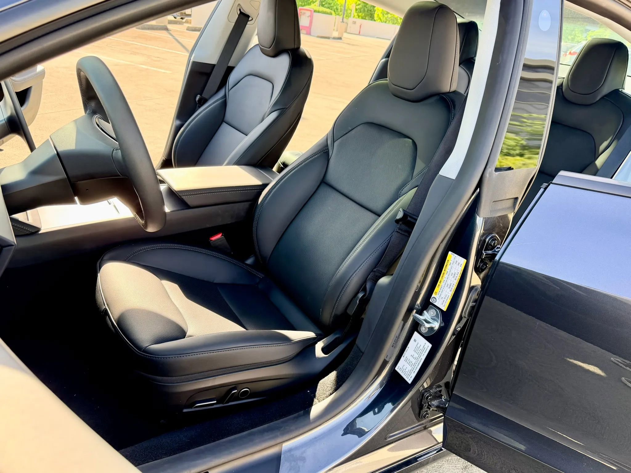 Used 2025 Tesla Model 3 Long Range RWD image 16