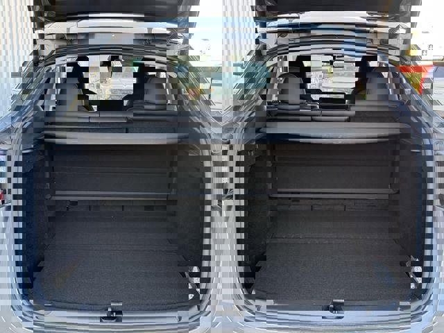 Used 2024 Tesla Model Y Long Range image 28