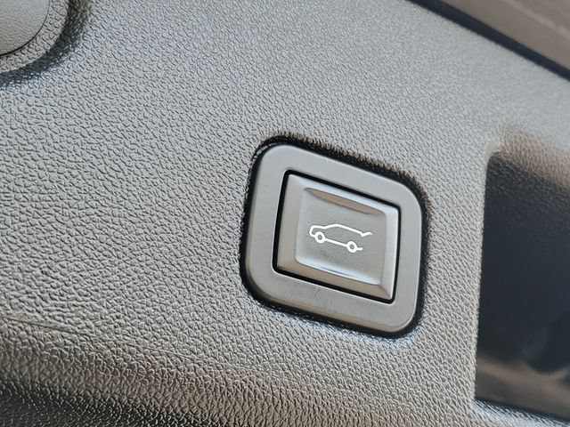 Used 2019 Chevrolet Equinox LT w/ Driver Convenience Package FWD image 33