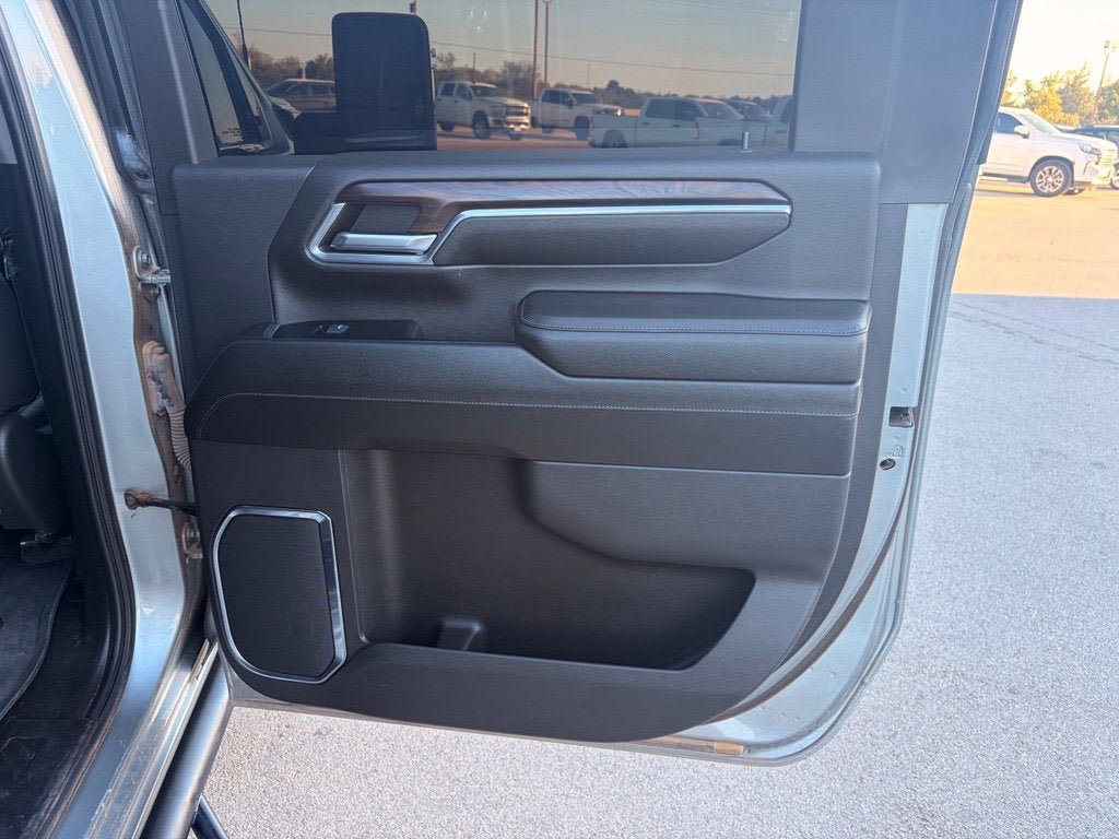 Used 2024 GMC Sierra 3500 SLT w/ SLT Convenience Package AWD/4WD image 23