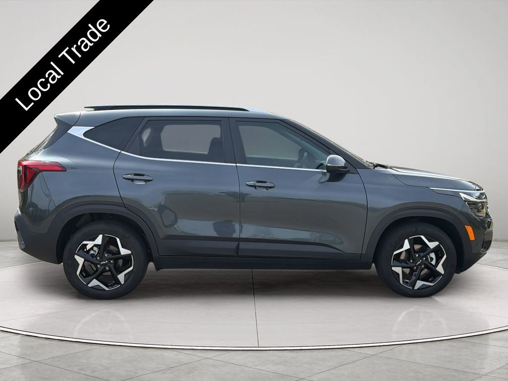 Used 2024 Kia Seltos EX image 6