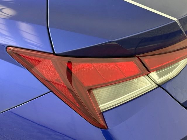 Used 2023 Hyundai Elantra SEL w/ Convenience Package FWD image 13