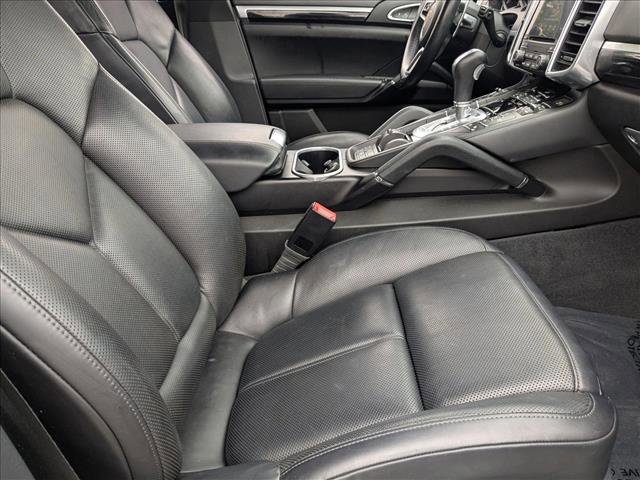 Used 2017 Porsche Cayenne image 20