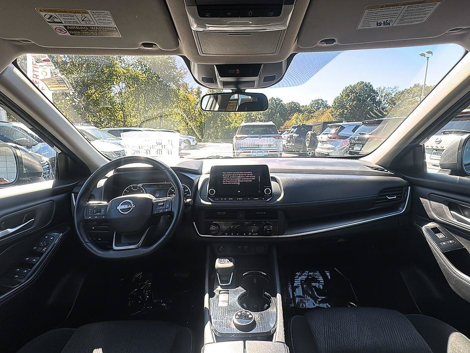 Certified 2025 Nissan Rogue SV AWD/4WD image 28