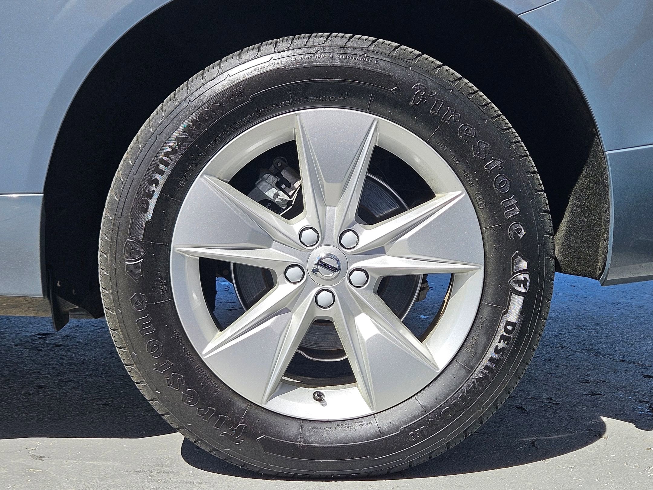 Used 2022 Volvo XC60 B5 Momentum image 30