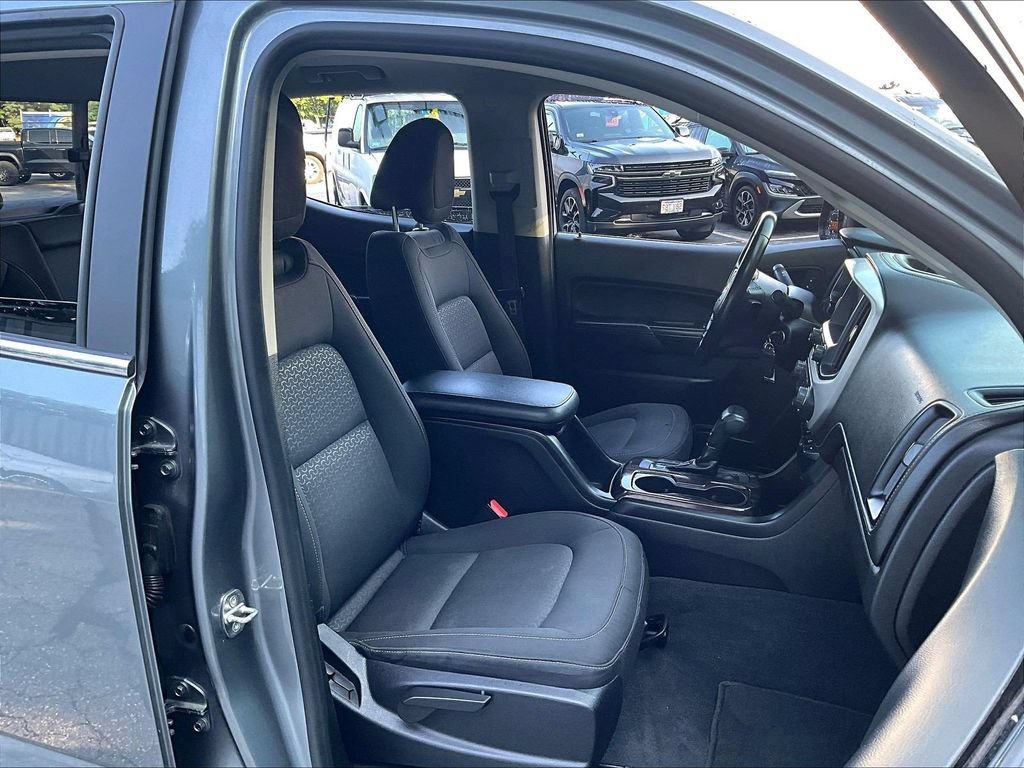 Used 2020 GMC Canyon SLE w/ Elevation Edition AWD/4WD image 11