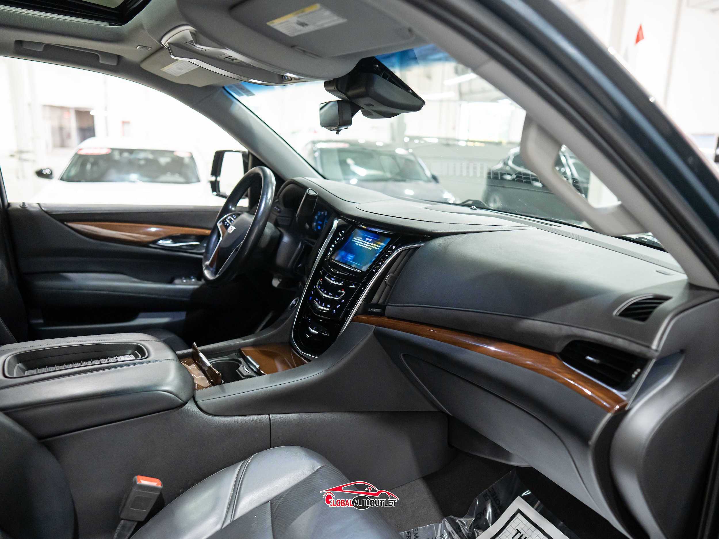Used 2020 Cadillac Escalade Luxury AWD/4WD image 15