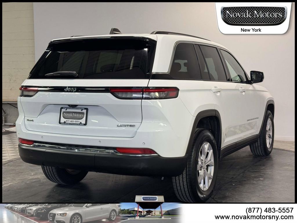 Used 2022 Jeep Grand Cherokee Limited image 10