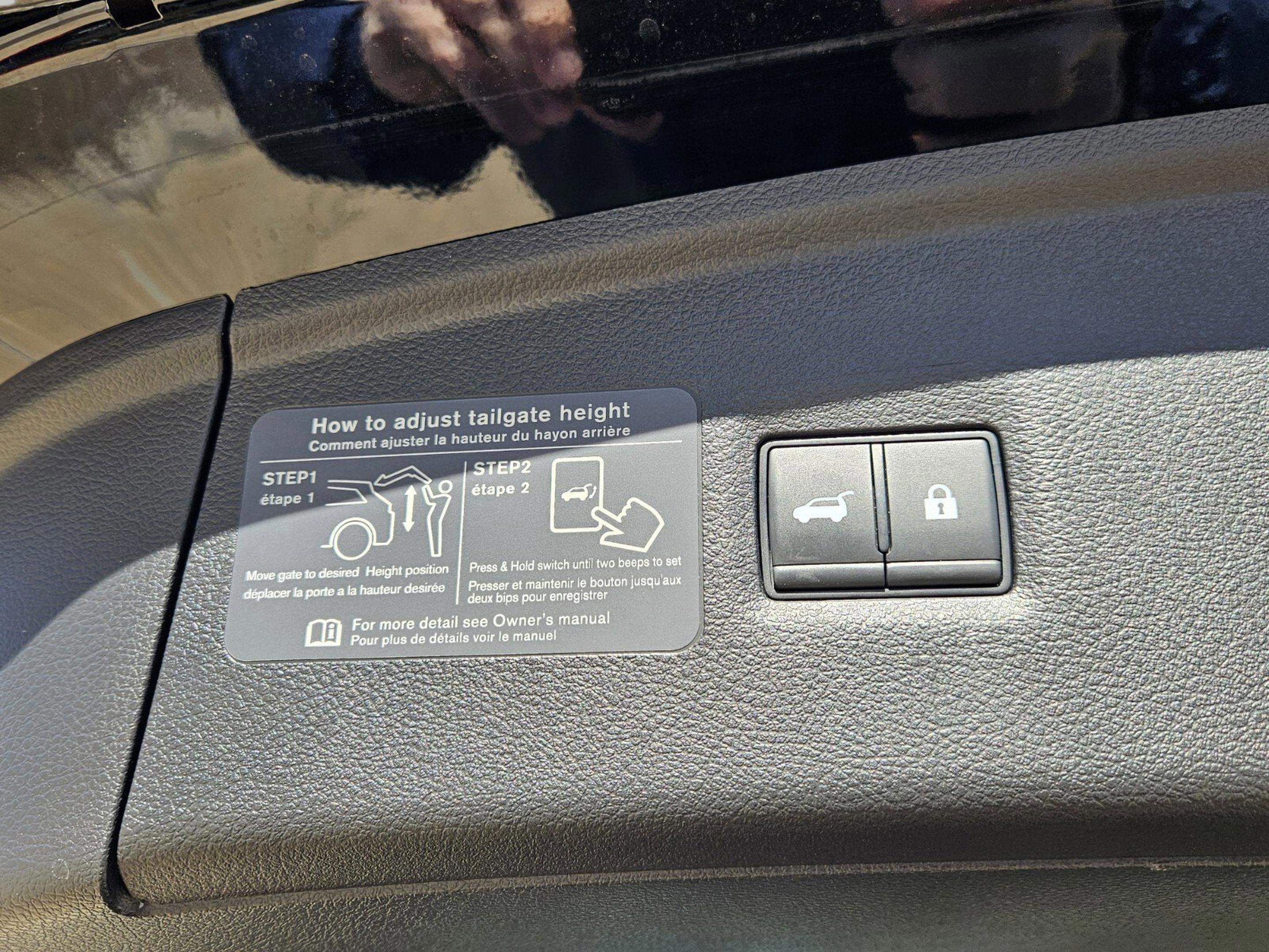 Used 2023 INFINITI QX55 Luxe w/ Cargo Package image 32