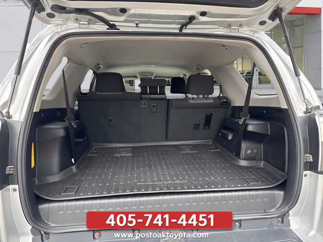 Used 2022 Toyota 4Runner SR5 AWD/4WD image 10