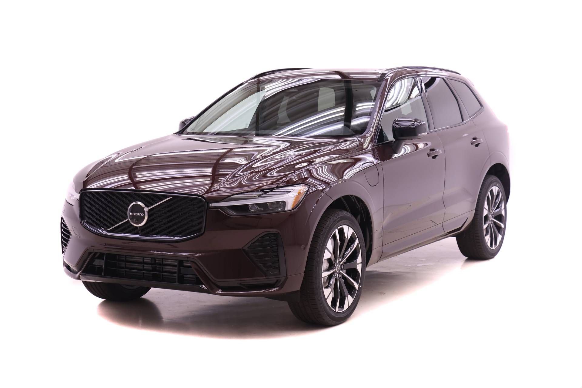 New 2026 Volvo XC60 T8 Plus w/ Protection Package Premier