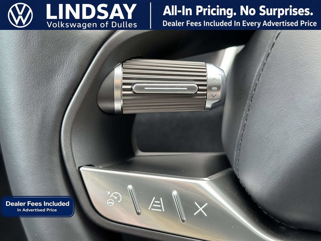 Used 2025 Lucid Air Touring AWD/4WD image 21