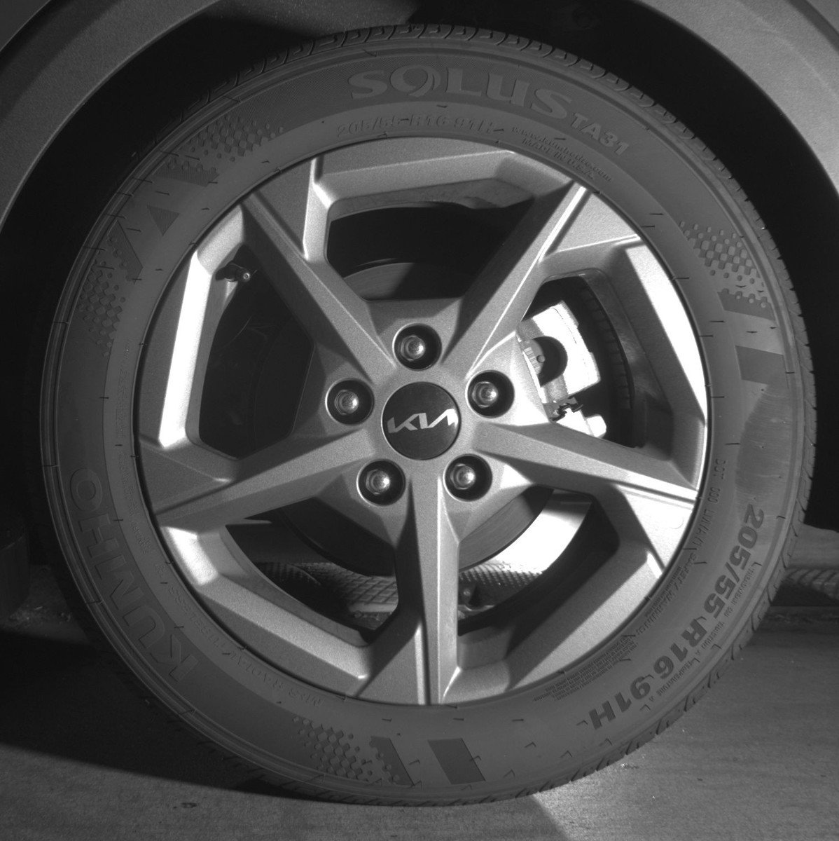 Used 2025 Kia K4 LXS image 14