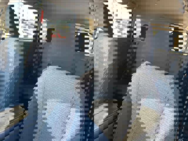 Used 2022 Nissan Rogue SV image 17