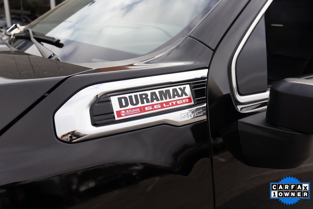 Used 2022 GMC Sierra 2500 Denali w/ Denali Black Diamond Edition image 8
