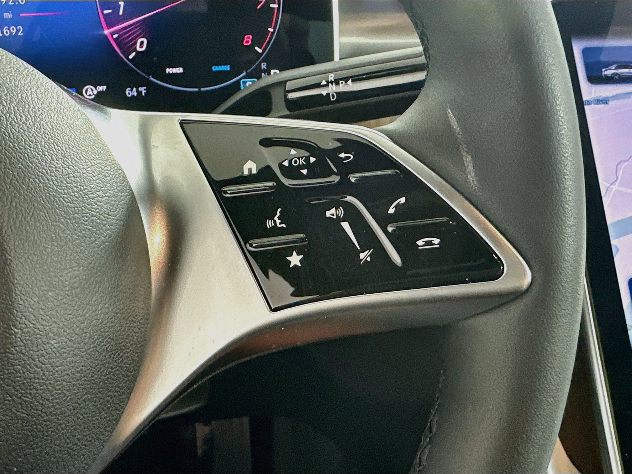 Certified 2026 Mercedes-Benz C 300 4MATIC Sedan image 13