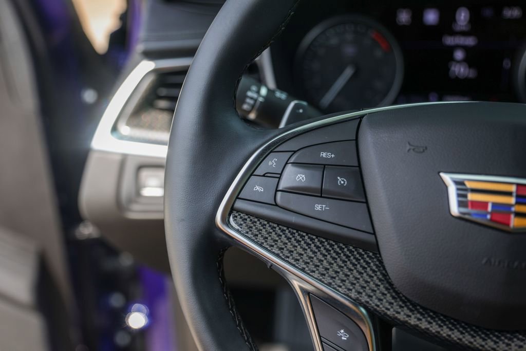 Certified 2025 Cadillac XT5 Sportv w/ Technology Package AWD/4WD image 14