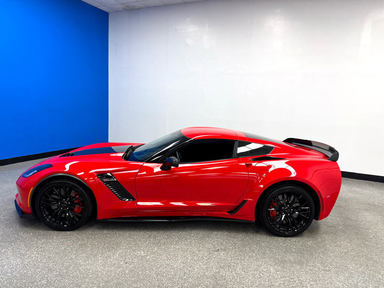 Used 2016 Chevrolet Corvette Z06 w/ 3LZ Preferred Equipment Group image 7
