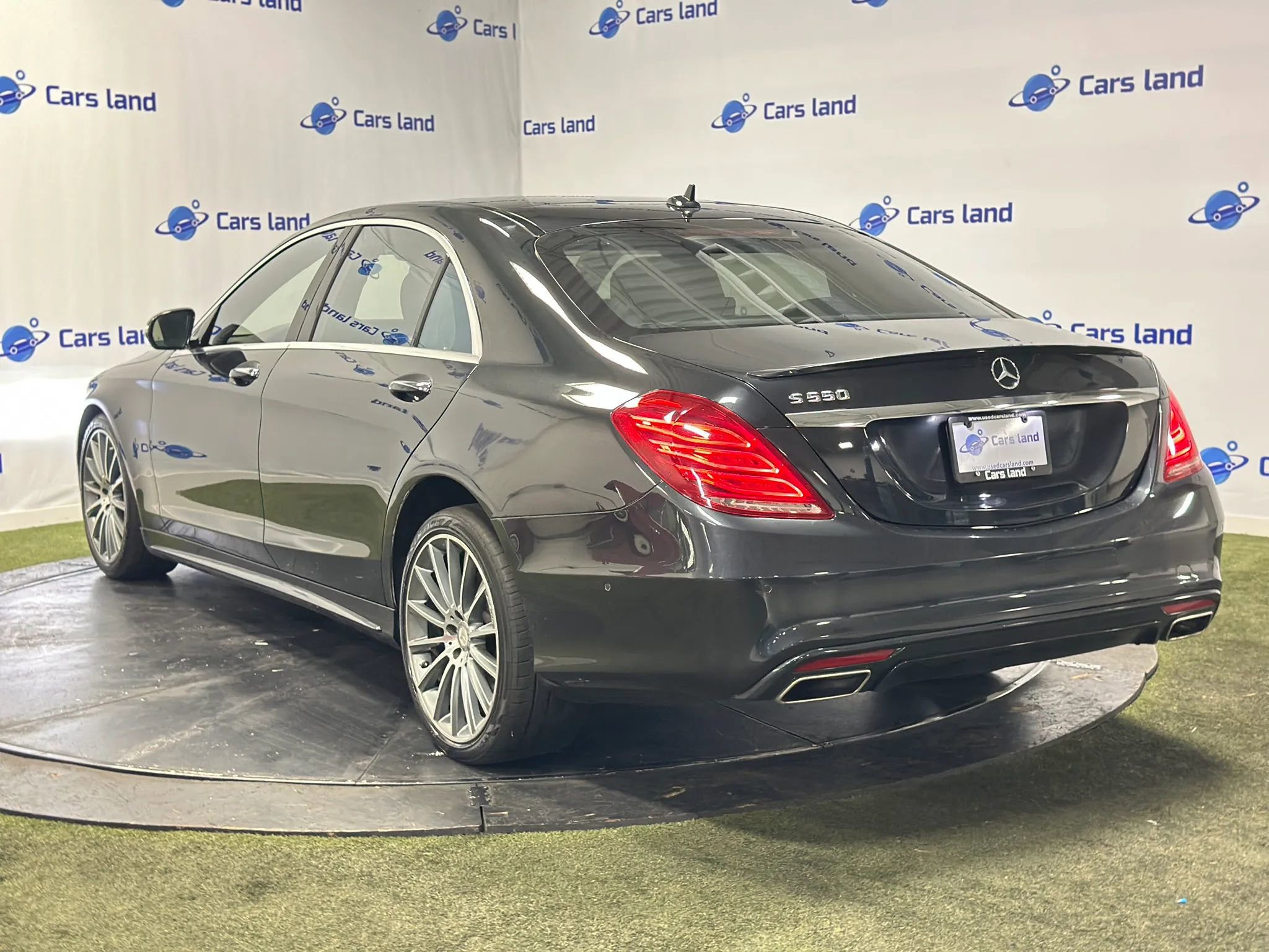 Used 2016 Mercedes-Benz S 550 Sedan image 5