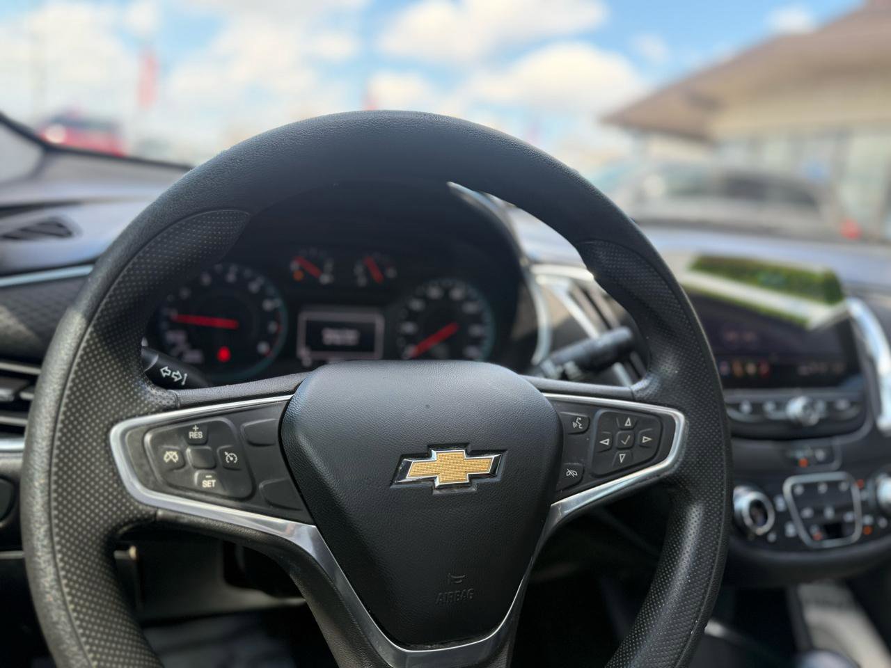 Used 2021 Chevrolet Malibu LT FWD image 14