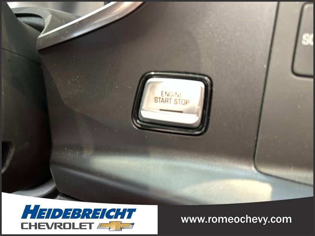 Used 2018 Chevrolet Corvette Stingray Coupe w/ 1LT RWD image 29