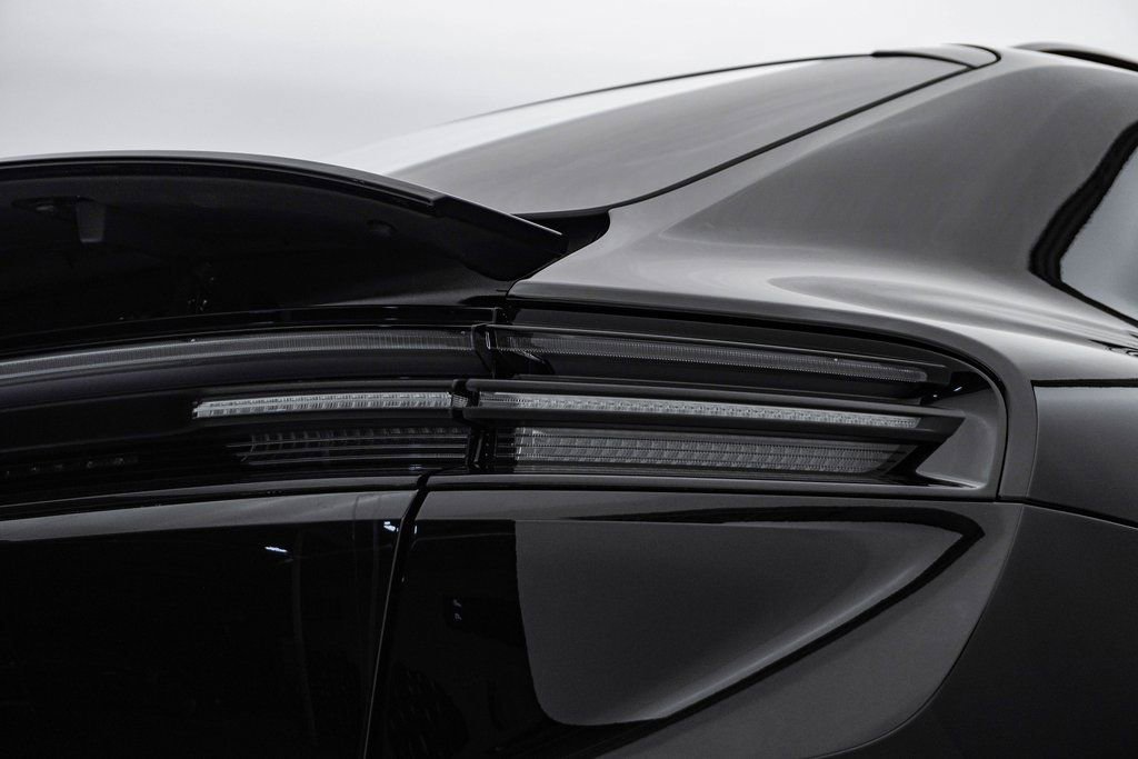 New 2026 Porsche Macan 4 Electric image 12