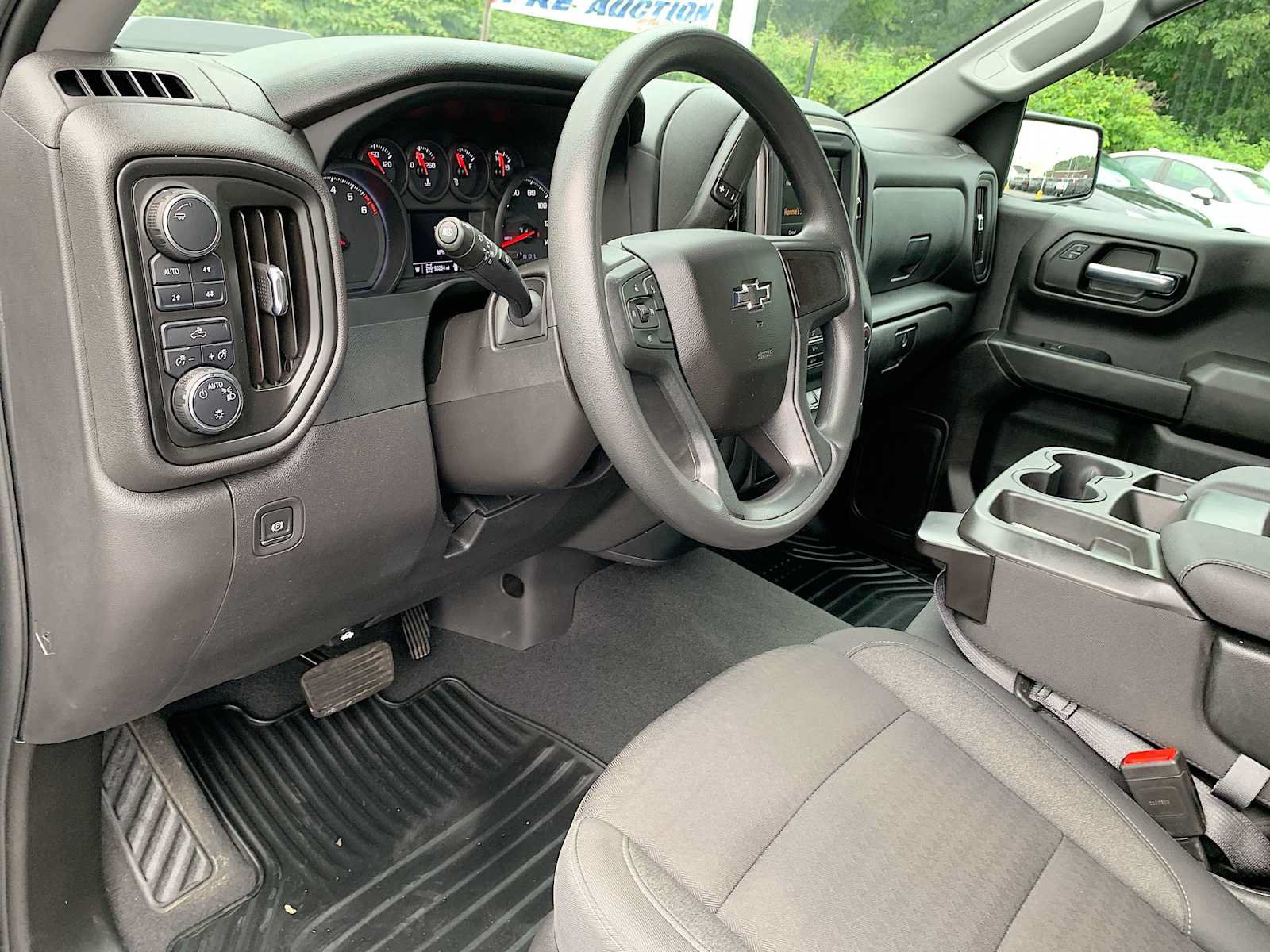 Certified 2023 Chevrolet Silverado 1500 Custom Trail Boss w/ LPO, Dark Essentials Package AWD/4WD image 10