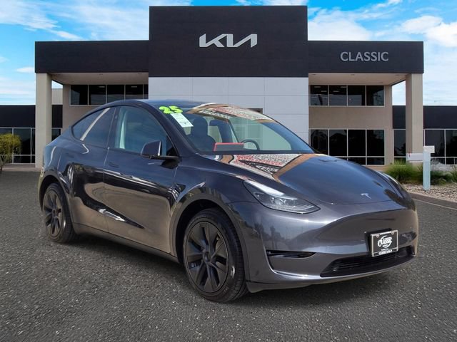 Used 2025 Tesla Model Y Long Range AWD/4WD image 1
