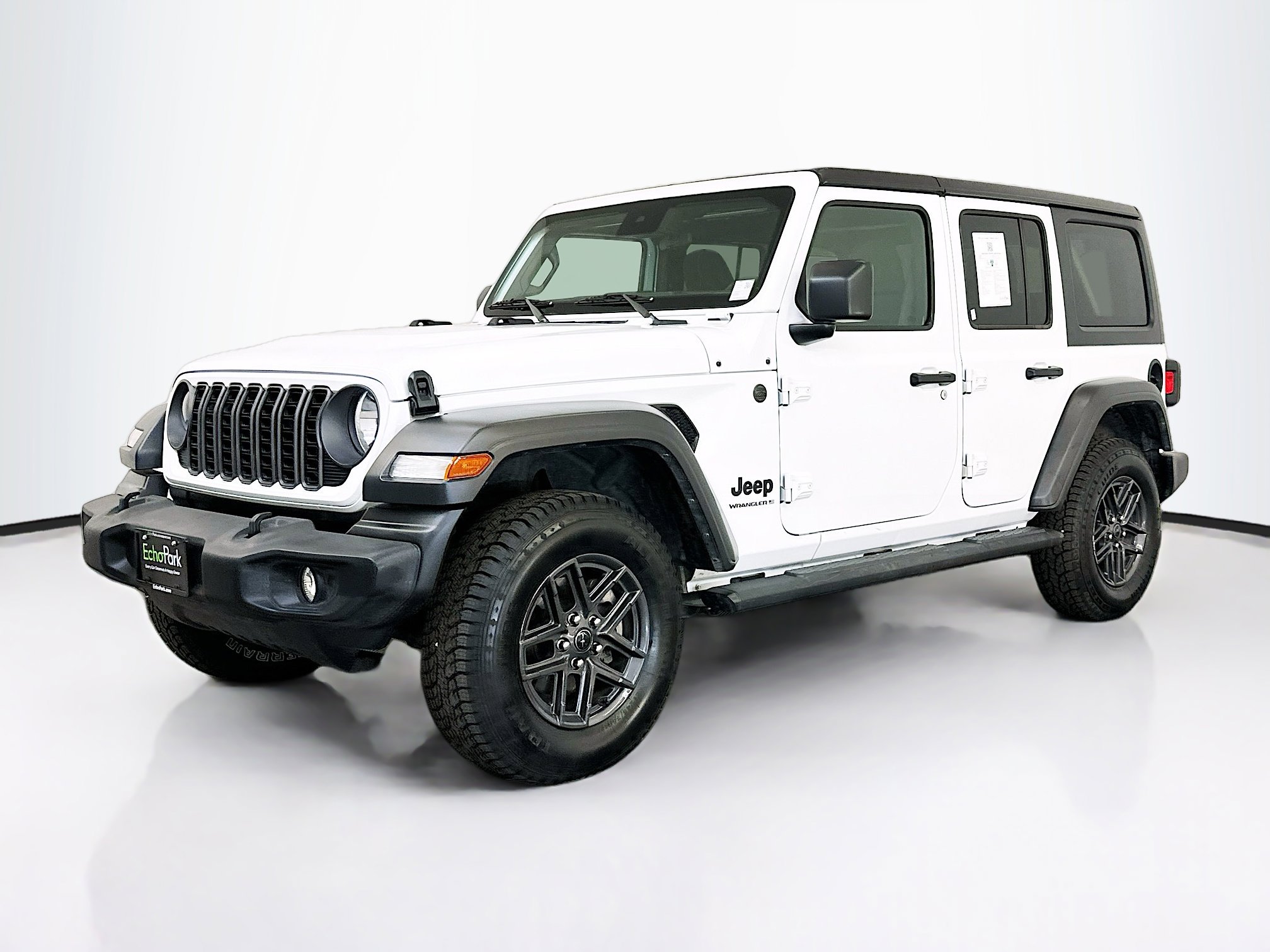 Used 2024 Jeep Wrangler Sport S image 3