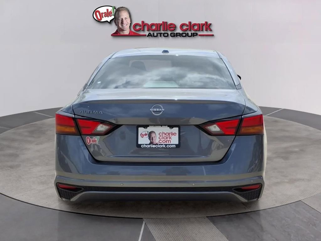 Used 2025 Nissan Altima 2.5 S image 4