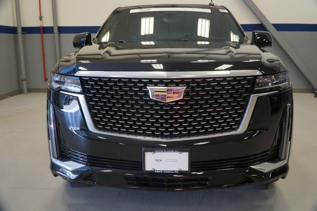 Certified 2023 Cadillac Escalade ESV Premium Luxury w/ Performance Package image 7