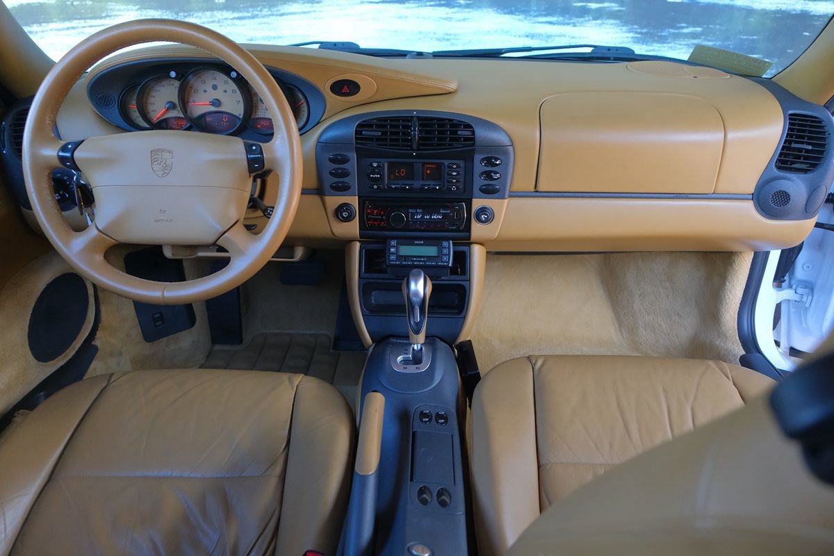 Used 1999 Porsche 911 Carrera RWD image 17