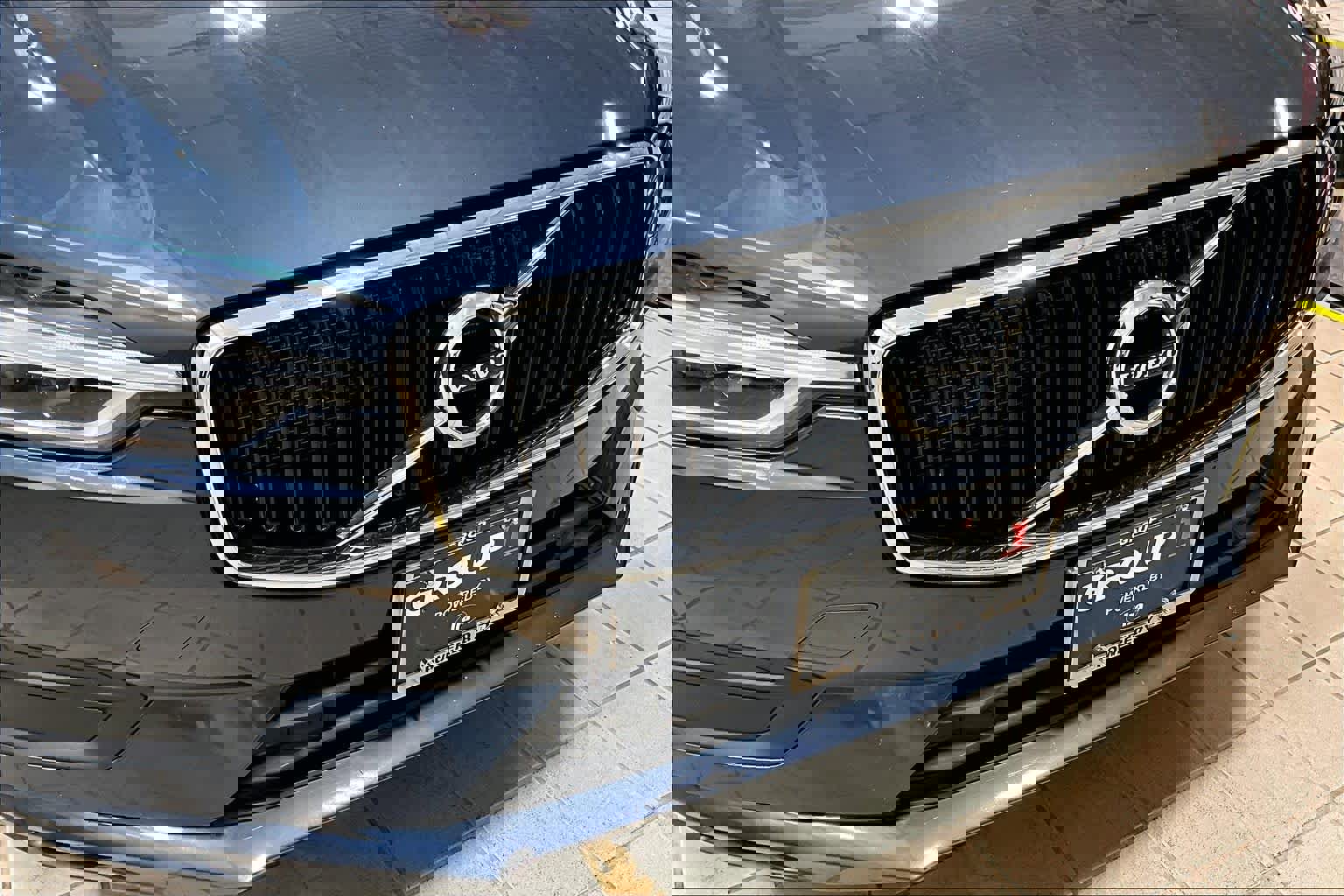 Used 2019 Volvo XC60 T6 Momentum w/ Premium Package image 29