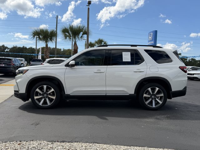 Certified 2024 Honda Pilot Touring image 7
