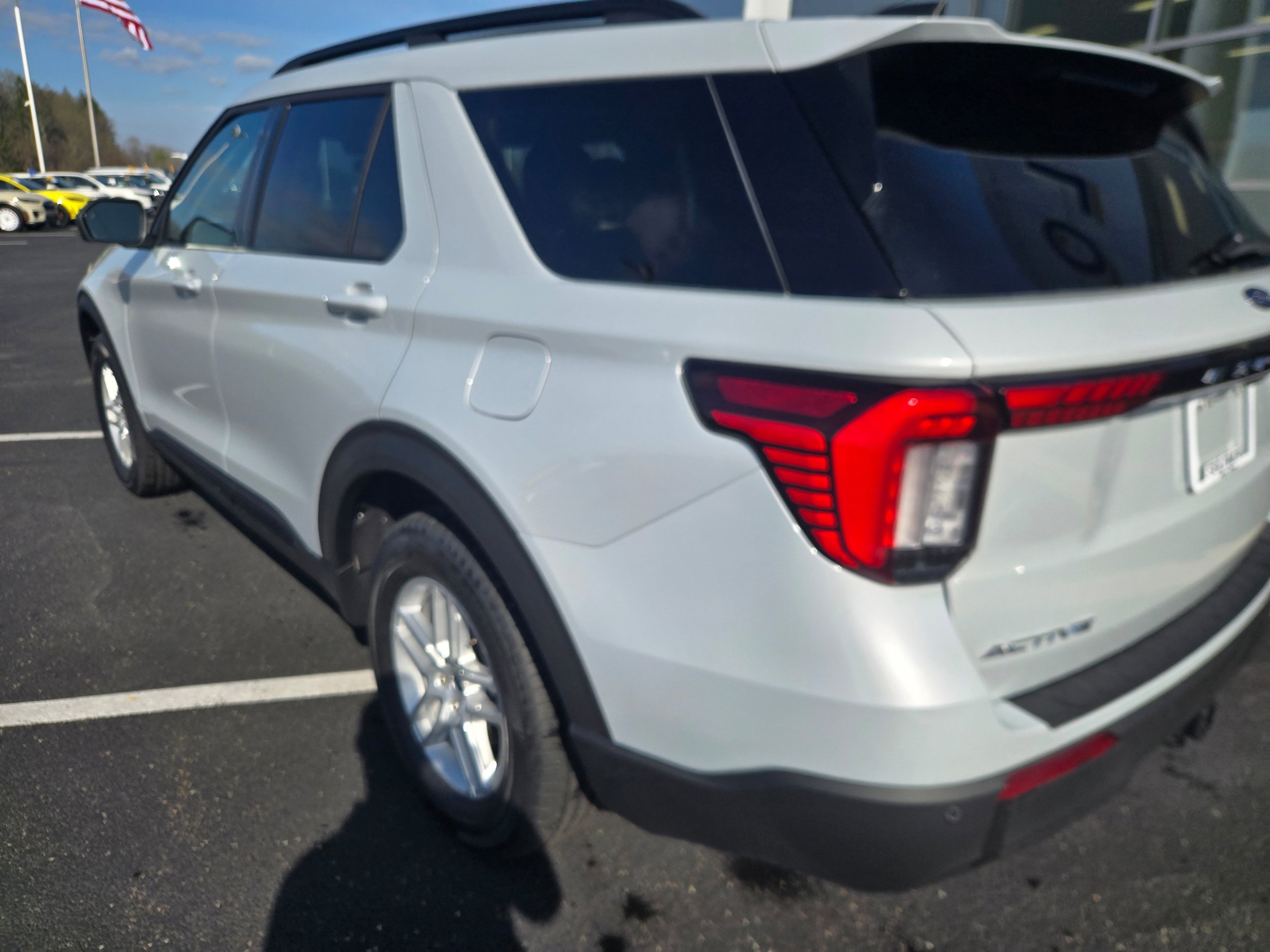New 2026 Ford Explorer Active AWD/4WD image 11