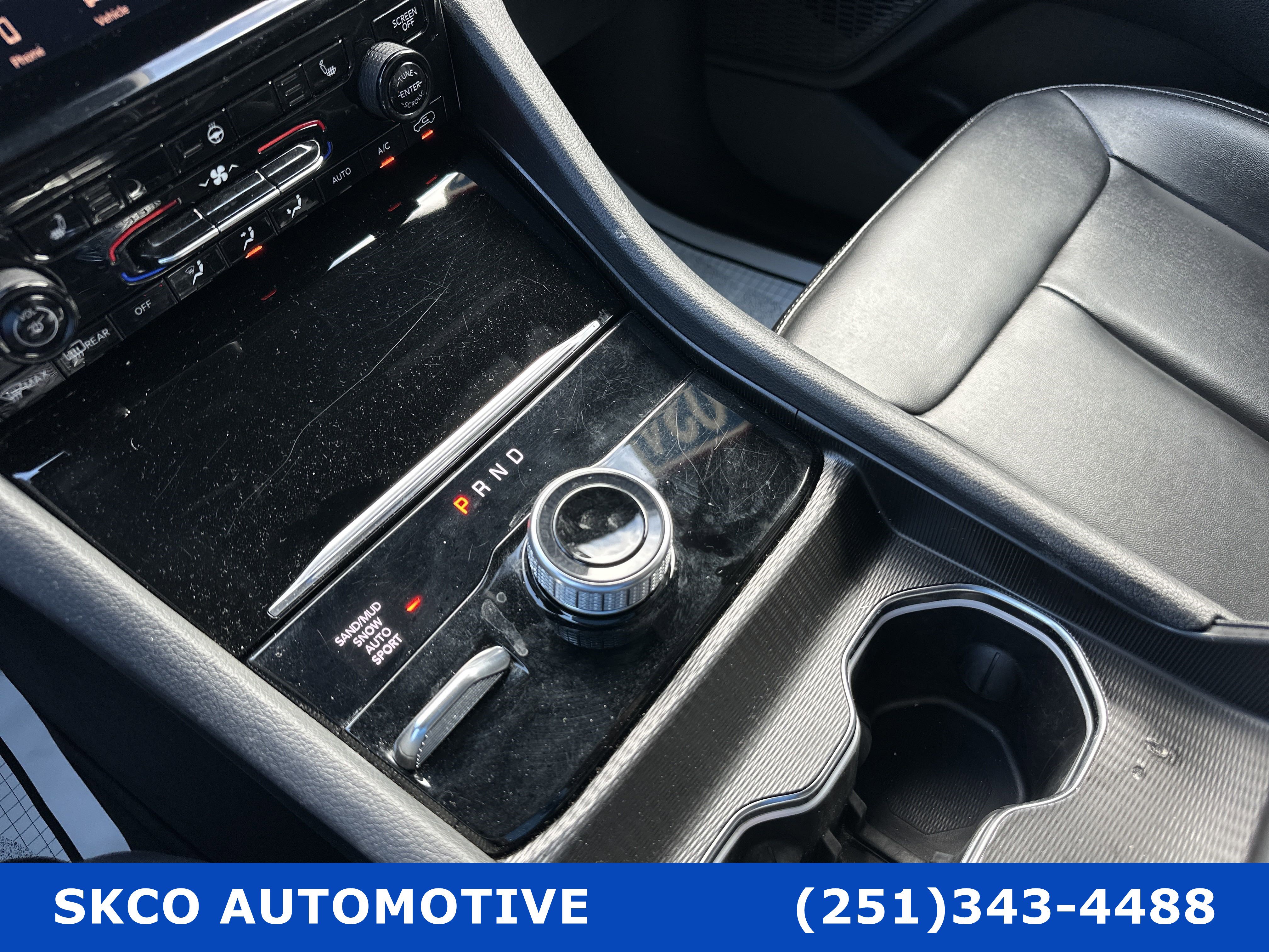 Used 2024 Jeep Grand Cherokee Limited image 23