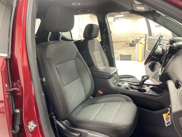 Used 2022 Chevrolet Traverse LT image 27