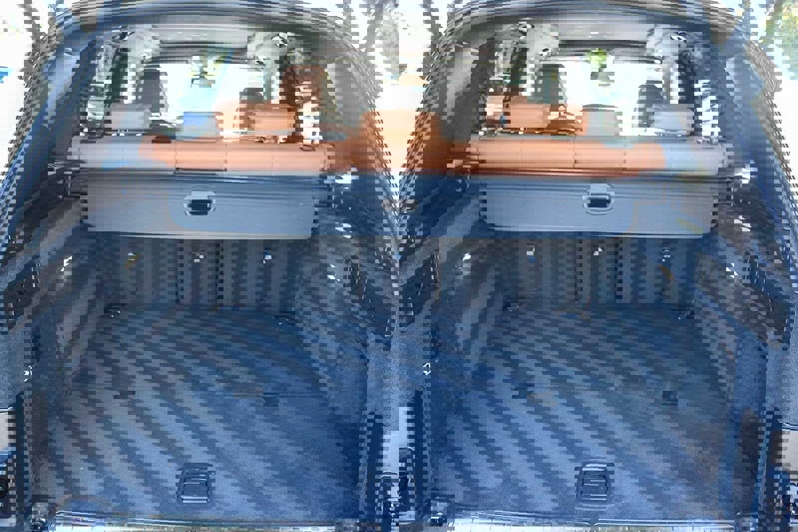 Certified 2023 BMW X5 xDrive45e w/ Executive Package image 36