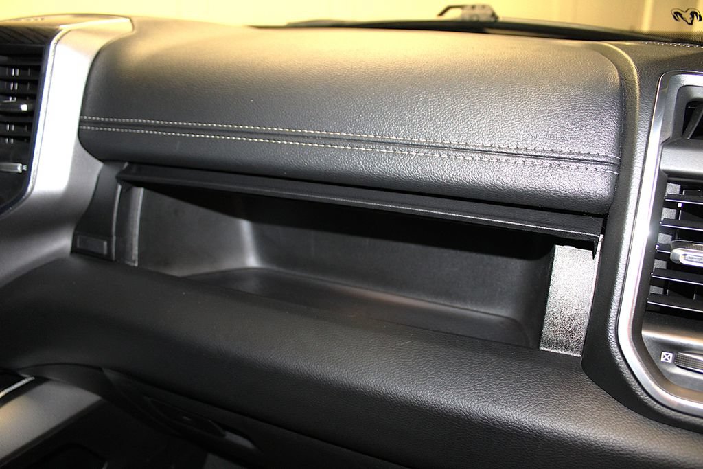 Used 2023 RAM 1500 Laramie AWD/4WD image 32