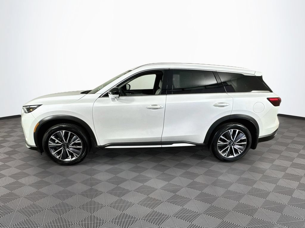 Used 2026 INFINITI QX60 Luxe w/ Cargo Package FWD image 8