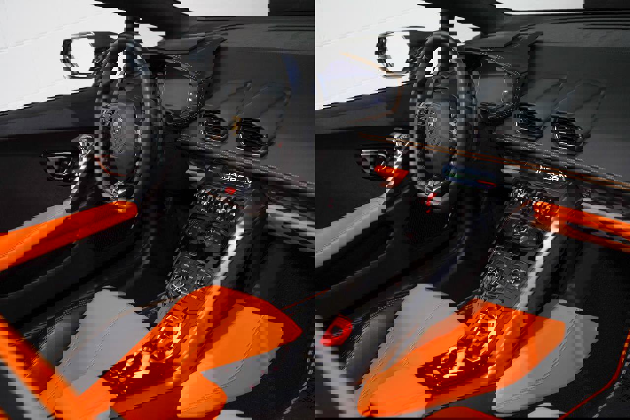 Used 2018 Lamborghini Huracan LP 580-2 image 18