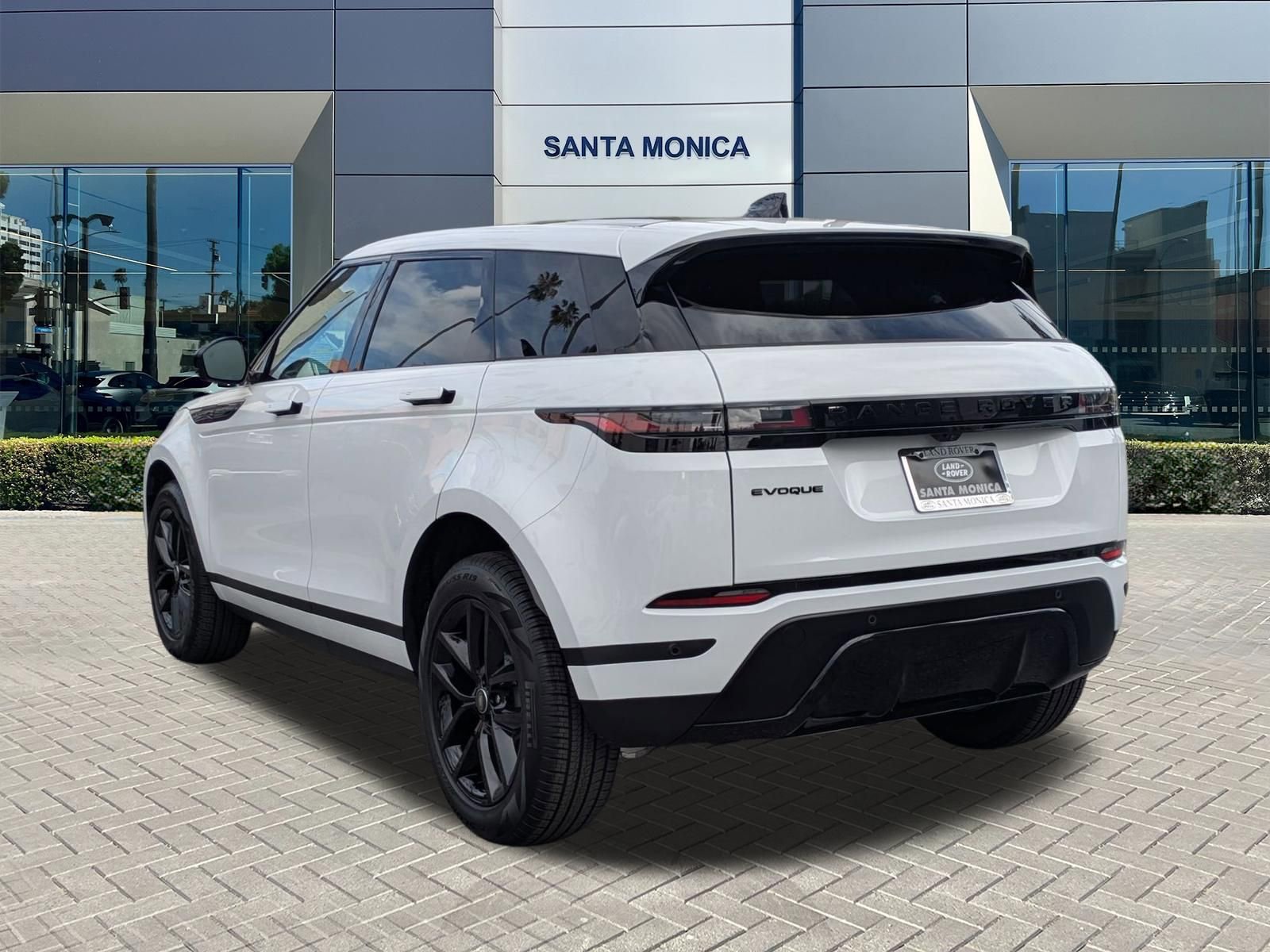 New 2026 Land Rover Range Rover Evoque S image 7