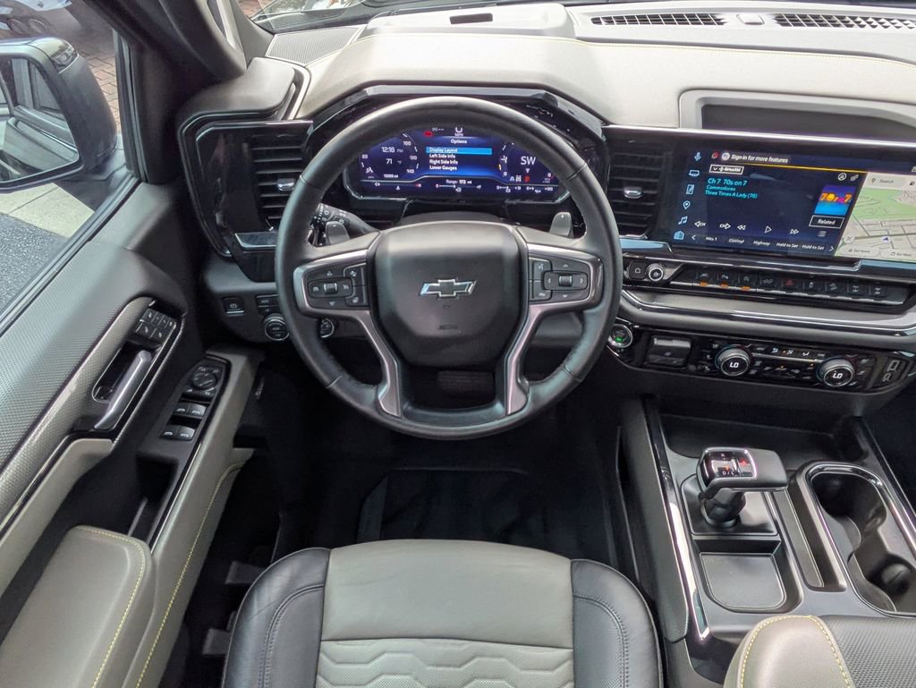 Used 2025 Chevrolet Silverado 1500 ZR2 image 16
